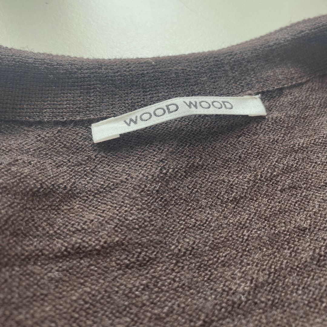 Brun Wood Wood cardigan - set fra nakkemærke